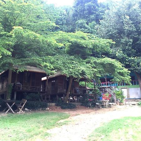 Baan Pha Nin Mung Korn Lejlighed Rayong Eksteriør billede